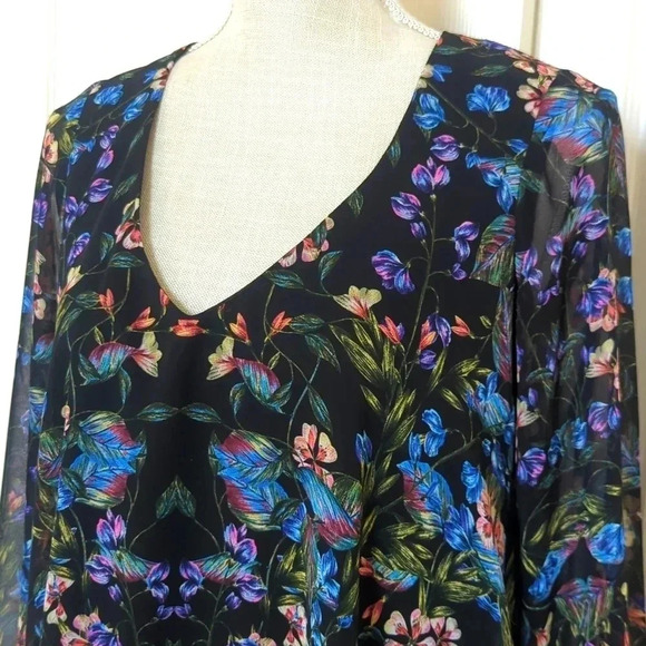 Show Me Your Mumu Donna Michelle Tunic - Picture 5 of 10